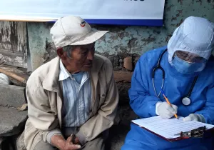 Atención sanitaria a pacientes de los barrios del sur de Quito. Proyecto: Apoyo Comunitario Integral por Emergencia del Coronavirus. Foto: Fundación Tierra Nueva (Ecuador)
