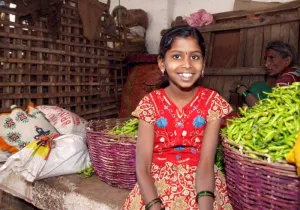 Exposición de fotografía "24 horas en la vida de una mujer en India", de Javier Cuadrado. En Manos Unidas Valencia