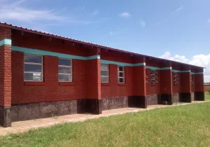 Centro destinado a educación primaria en el campo de refugiados de Dzaleka 