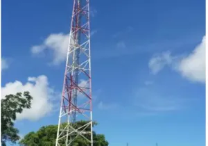 Antena para aumentar la cobertura radiofónica en Antsiranana Madagascar.