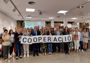 El grupo de firmantes del acuerdo. Foto CVONGD.