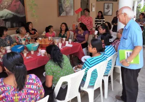 Dignificación situación mujeres en asentamientos marginales urbanos. Foto: Manos Unidas