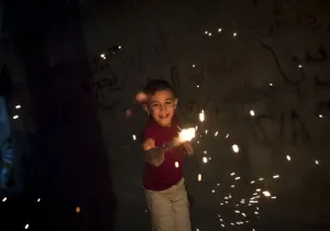 Un niño en el campo de refugiados de Dheisheh. Foto de Javier Carbajal