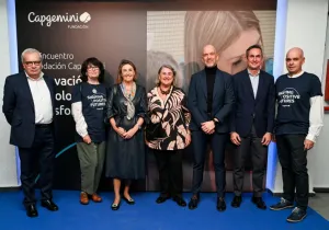 Manos Unidas recibe la mención en Innovación Social 2024 de la Fundación CapGemini. Fotografía: Manos Unidas
