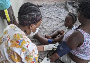 Manos Unidas - Ayuda de emergencia para Haití, un país sumido en el caos - Visita a la casa de las madres gestantes - Imagen: Manos Unidas