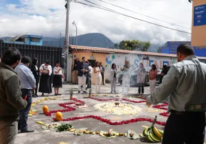 Mario Alonso Puig, embajador de Manos Unidas, en uno de los actos celebrados durante su viaje a Ecuador. Fotografía: Maquita