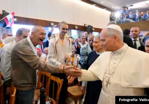 El Papa visita el hospital psiquiátrico de la Cruz, que apoya Manos Unidas. Fotografía: Vatican News