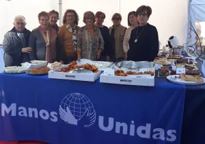 Mesa solidaria en "Fira de Nadal" de Nules