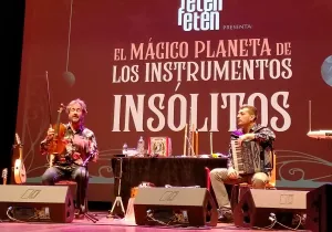 Actuación los músicos burgaleses Jorge Arribas y Diego Galaz del Grupo FETEN FETEN 
