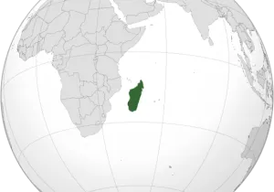 MADAGASCAR - ÁFRICA AUSTRAL (MAD/68661/LVI C)CONSTRUCCIÓN DE UNA ESCUELA DE PRIMARIA