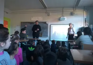 "La amistad de la mano de Bimba"
