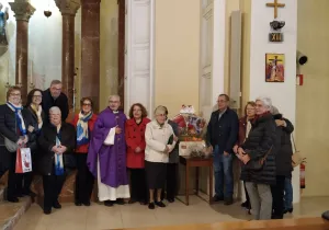 Sorteo de una cesta de adviento a favor de los proyectos de Manos Unidas 