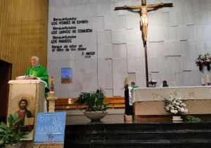Eucaristía en la parroquia María Auxiliadora.