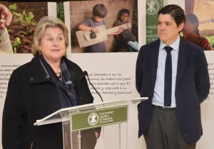 Ana Ruiz ha apelado al compromiso de los jóvenes universitarios para luchar por una ecología integral.