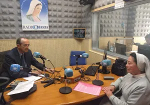 Con la misionera Regina y Manos Unidas en Radio María