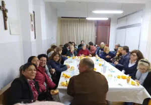 Cena del Hambre en la parroquia de San Dionisio y San Pancracio. Manos Unidas Valencia. 