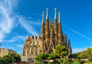 Eucaristía de celebración de los 65 años de Manos Unidas en la Sagrada Familia