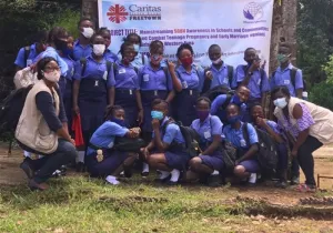 Participación comunitaria en la lucha contra la violencia de género en Freetown (Sierra Leone)