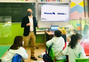 Taller de sensibilización de Manos Unidas en el colegio Santo Domingo de Madrid