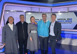 Participación en TRECE TV_Foto: Rosa Mª Granero 