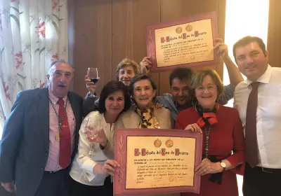 Cofradía del Vino de Navarra nombra cofrade de honor a Manos Unidas en Larraga