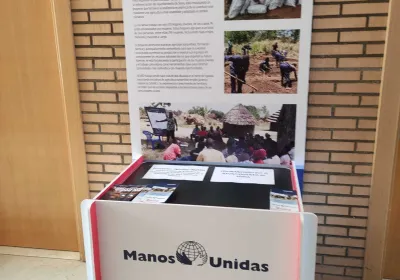 Stand informativo con folletos