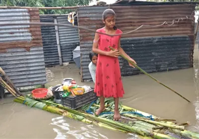 Ayuda de emergencia por inundaciones en Assam (India)