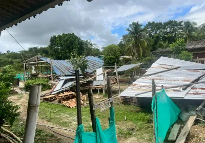 Casa destruida en la zona del Chocó tras el devastador terremoto de Colombia