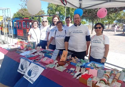 Mercadillo solidario en Alfara del Patriarca de Manos Unidas