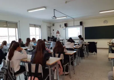 Charla en Colegio Lestonnac sobre la Marcha de la Solidaridad