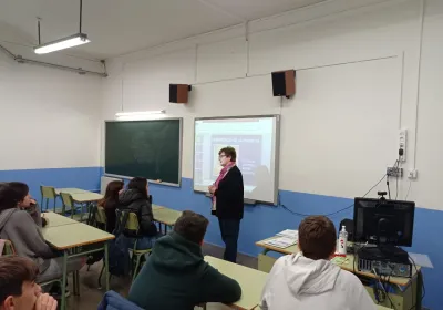 Charla en Instituto Salvador Vilaseca de Reus