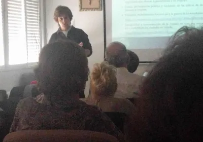 Charla sobre proyectos de MU en el Sureste Asiático