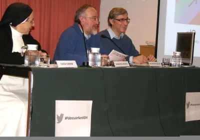 Lucía Caram y Salvador Busquets durante la charla de los DDHH