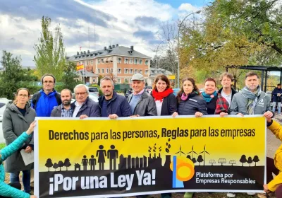 Más de 100 organizaciones exigen al Gobierno cumplir su compromiso de aprobar la ley española de Debida Diligencia.