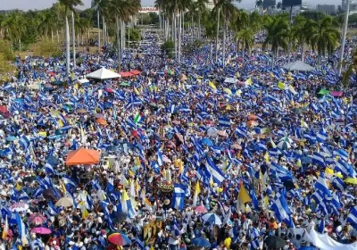 Imagen de una de las marchas vividas en Managua el pasado mes de abril, convocada por la Iglesia para orar por los fallecidos y pedir justicia. Foto Qhubo.com.ni