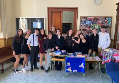 Mercadillo solidario a favor de Manos Unidas