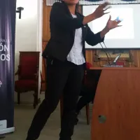 Aída Moína, de la Fundación Maquita, en una foto del diario «La Prensa de Chimborazo»