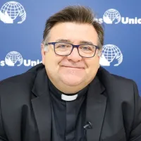 Raúl Tinajero reafirma el compromiso de la Iglesia con los más vulnerables