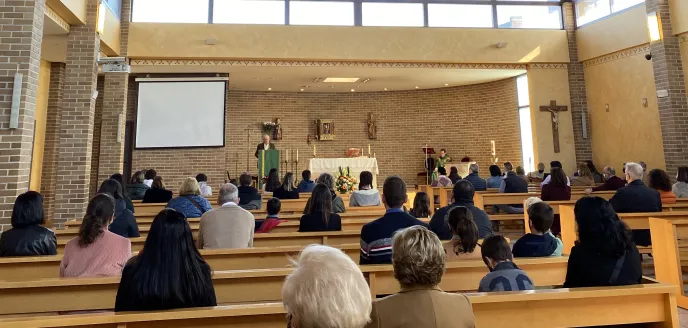 Nuestro delegado presenta la Campaña de Manos Unidas en las eucaristías del domingo de las parroquias de Mutilva