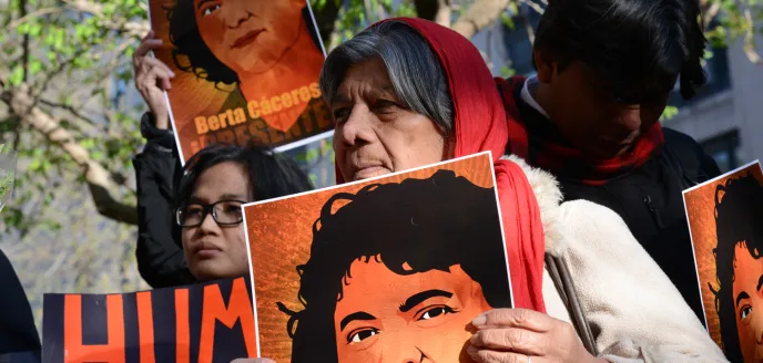 Los Lunes de los Derechos Humanos: 2017-2018: Voces Amenazadas