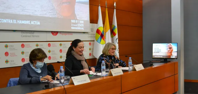 Manoli Nieto, trinitaria y misionera; Carmen Puerto, dirección de Palacio de Colomina CEU y Ana Ruiz Ruiz, delegada de Manos Unidas Valencia.