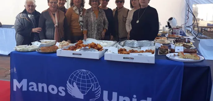 Mesa solidaria en "Fira de Nadal" de Nules