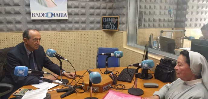 Con la misionera Regina y Manos Unidas en Radio María