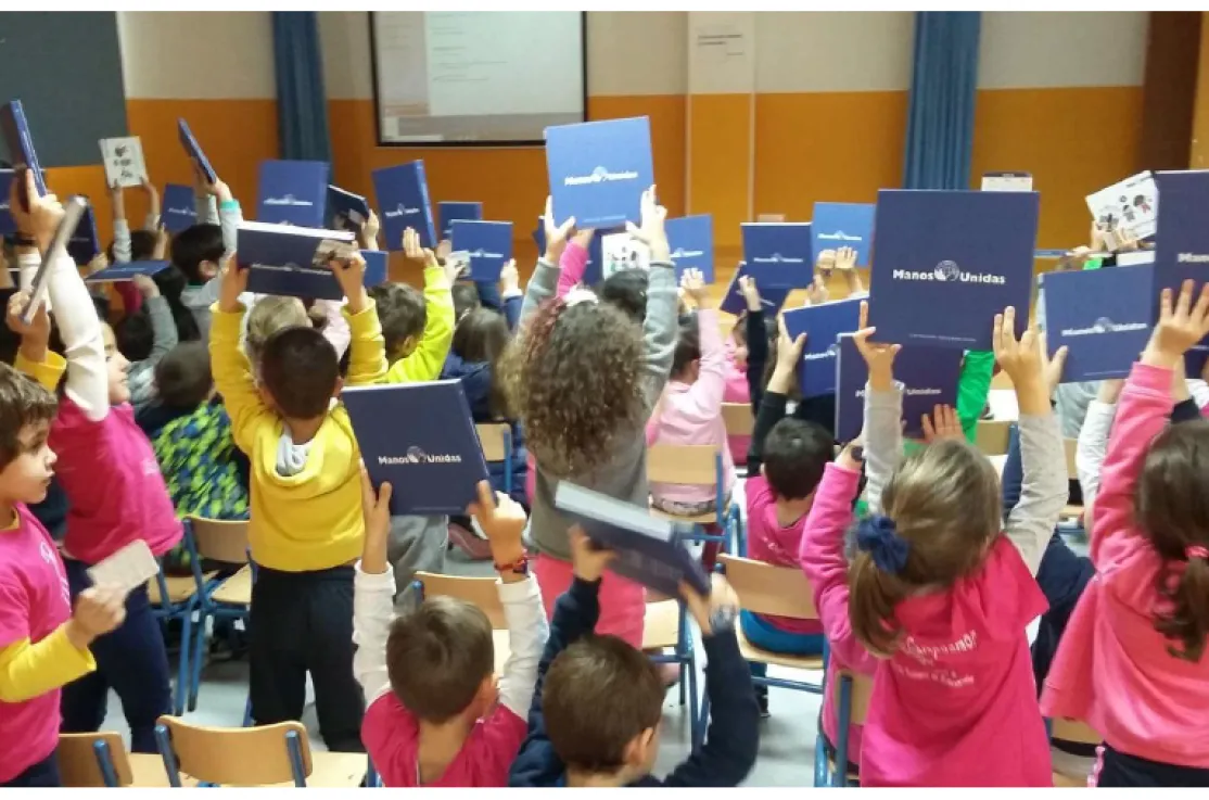 Manos Unidas "cuenta cuentos" sobre la generosidad