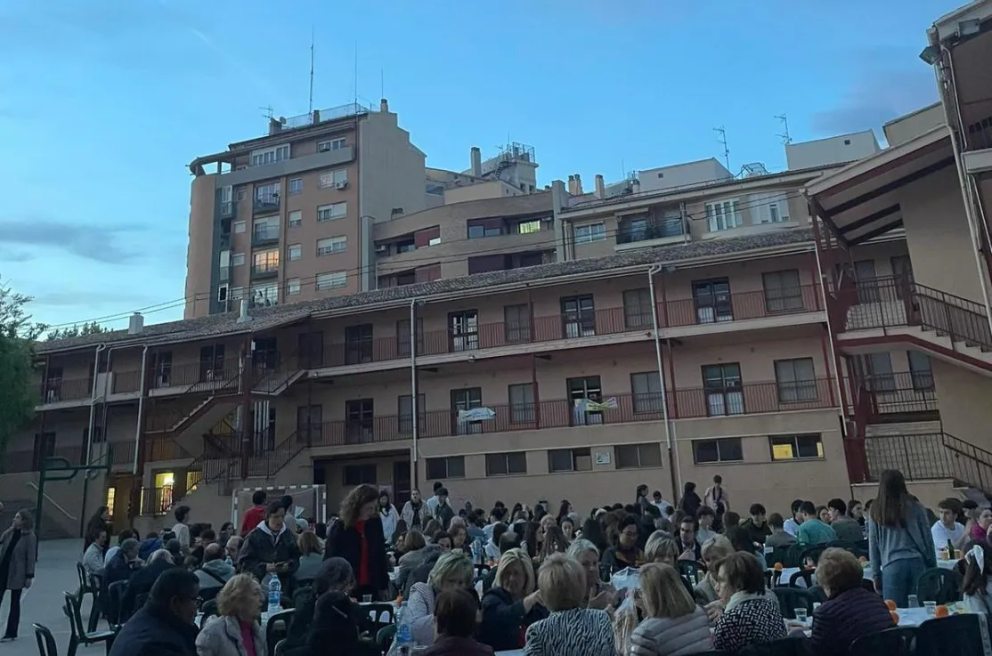 Cena del hambre en Alcoi Manos unidas Valencia