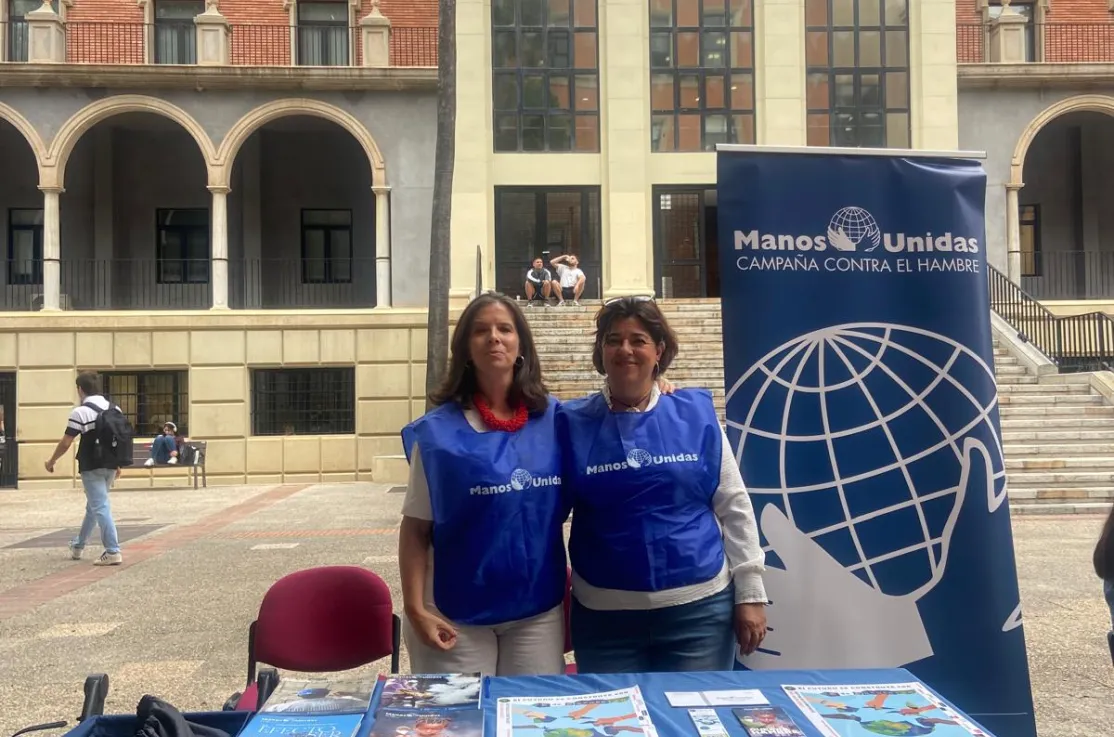 Punto informativo de Manos Unidas en la Universidad