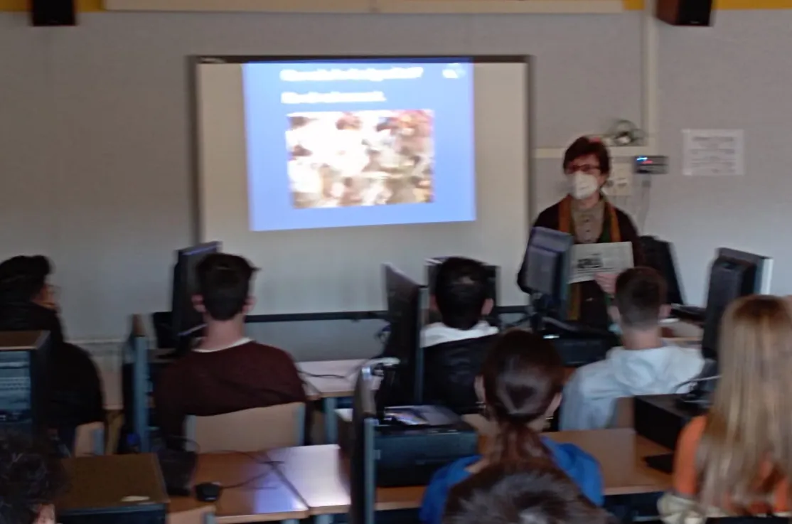 Charla sobre los derechos de la mujer y equidad