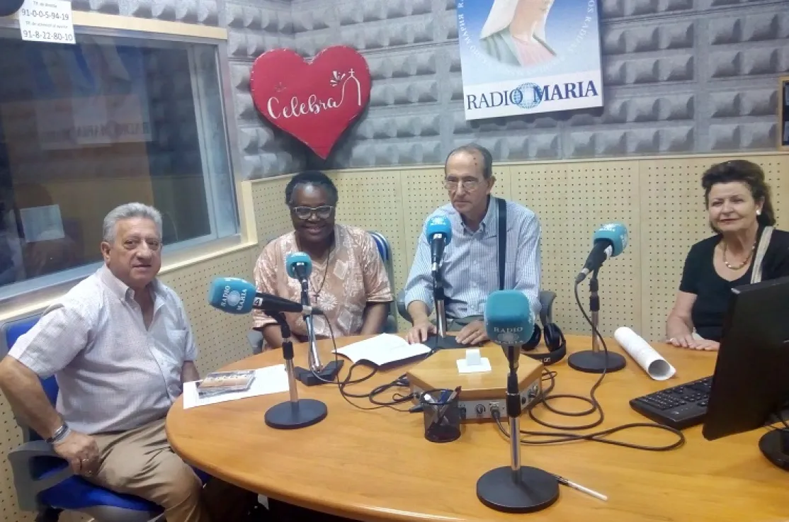 Manos Unidas con la misionera Alfonsina en Radio María