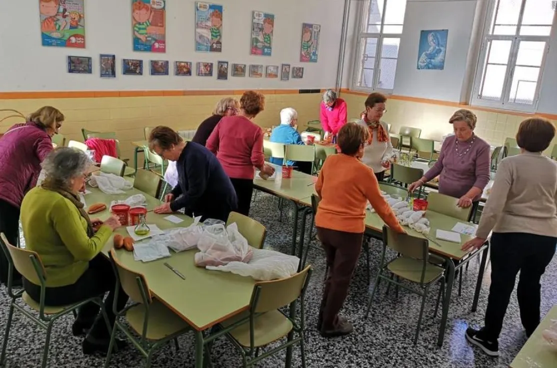 Imagen del almuerzo solidario del año anterior organizado por la delegación comarcal de Manos Unidas en Carcaixent.