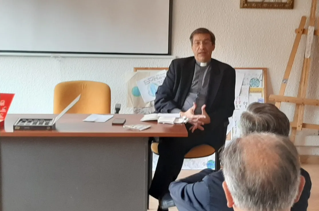 Charla del consiliario José Juan de Manos Unidas Madrid